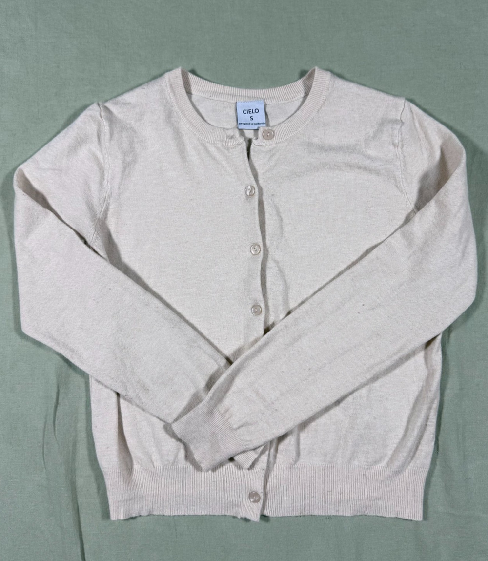 Cielo Knit Button Front Cropped Cardigan Preppy Quiet Luxury Capsule Wardrobe S